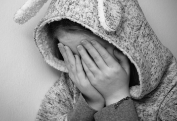 Түркістан облысында 9-сынып оқушысын зорлаған 10-сынып оқушысы қамауға алынды