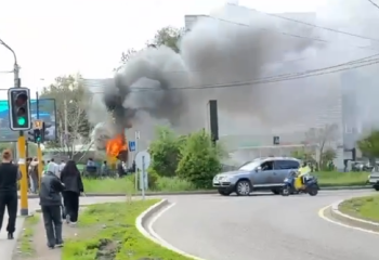 Пассажирский автобус загорелся в Алматы