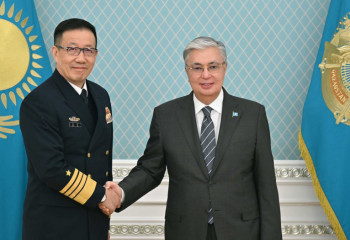 Токаев принял министра обороны КНР Дун Цзюня