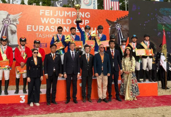 На этапе Кубка мира по конкуру сборная Казахстана завоевала 