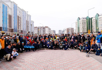 Более 100 отцов с детьми посадили деревья в Астане