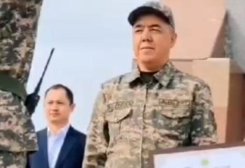 БҚО әкімі су тасқыны кезінде көмекке келген құтқарушылар мен әскерилерге алғыс айтты