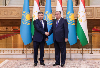 Главы правительств Казахстана и Таджикистана обсудили торгово-экономическое сотрудничество