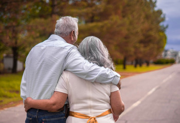 86 жастағы зейнеткер алғашқы махаббатына үйленді