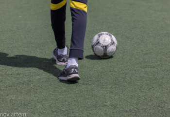 Астанчанин украл у детей телефоны во время игры в футбол