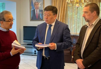 New teaching tool for  Kazakh language  presented in Budapest