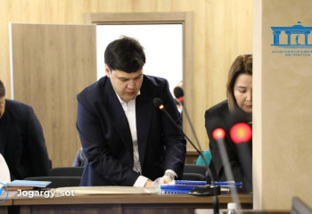 Байжановтың әйелі орыс тілін жақсы білсе де, қазақша сөйлеймін деп шешті – Айтбек Амангелді