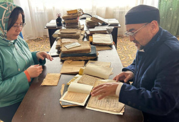 Сирек кітаптар ұлттық орталығының қорына 40 көне қолжазба тапсырылды
