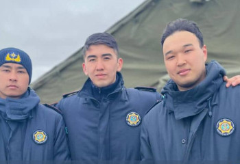 ҚарТУ студенттері құтқарушылармен бірге су тасқынына қарсы іс-шараларға қатысты