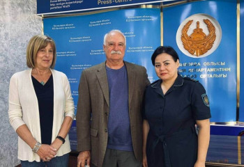 Казахстанские полицейские помогли американцу найти могилу брата в Кызылординской области