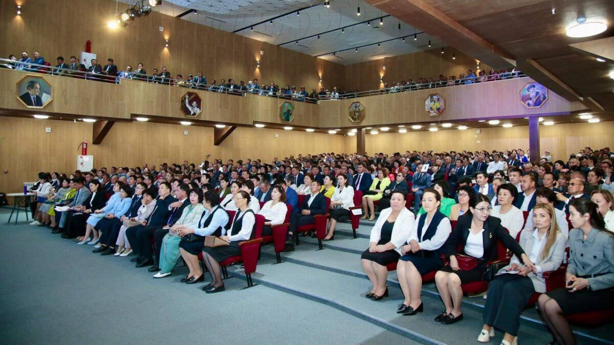 Over  93,000 male teachers work in Kazakhstan - Ministry of Education