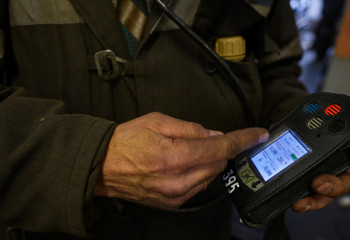 Қазақстанда ер азаматтар қай салаларда жұмыс істейді?