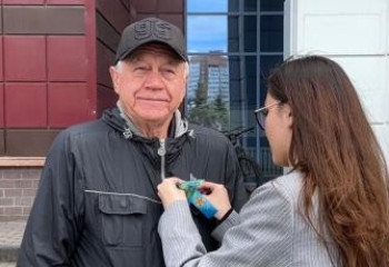 Волонтеры ВКО раздали «Ленты Победы»