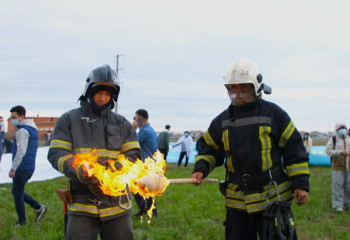 Астанада құны 50 млн теңге болатын 10 тонна насыбай өртенді