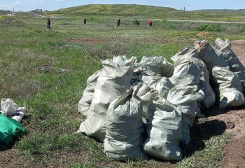 «Мөлдір бұлақ»: Жители Абайского района поддержали акцию по очистке родников