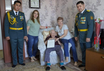 Бітімгерлер соғыс ардагерін құттықтады