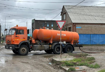 9 тысяч кубометров воды откачано в Кульсары за сутки