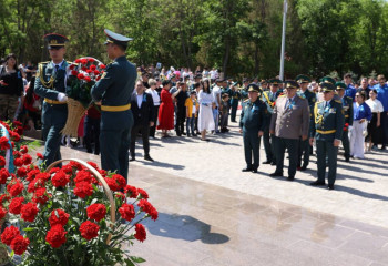 Жамбылдықтар майдангерлер рухына тағзым етті