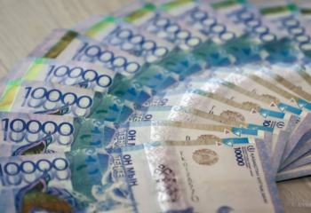 Шетелге көшкен қазақстандықтар БЖЗҚ-дан 40 млрд теңге алып кеткен