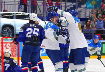 Казахстанцы победили французов на чемпионате мира по хоккею