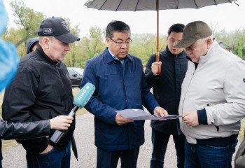 Аким области Абай ответил на жалобы жителей Семея