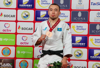 Абылайхан Жубаназар выиграл бронзу
