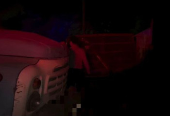 Полицейден қашқан мас жүргізуші аялдамаға соғылып, екі адамды мерт қылды