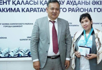 Шымкентте 406 батыр анаға «Алтын алқа» мен «Күміс алқа» табысталды