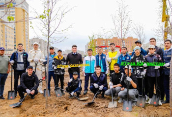 Астанада бокстан Қазақстан құрамасының бас бапкері көшет отырғызды