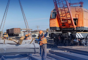 На самой крупной инфраструктурной стройке в Казахстане задействовано около тысячи работников