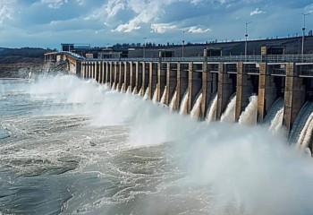 Вода с территории России продолжает прибывать в Казахстан