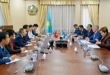 Серік Жұманғарин Вьетнам делегациясымен кездесу өткізді