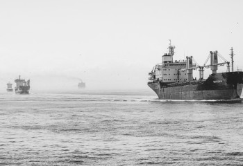 Қазақстанның iшкi су жолдарында жүк кемелері жүре бастады