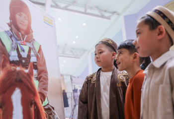 «Ұлы дала жорығы»: Астанада бірегей ат марафоны туралы фильмнің тұсаукесері өтті