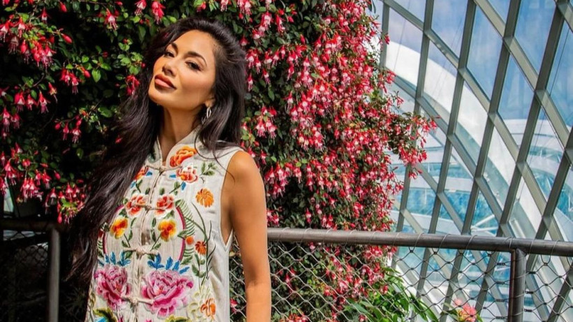  instagram.com/nicolescherzinger 