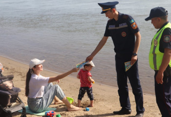 Спасатели ВКО обратились к родителям в преддверии школьных каникул