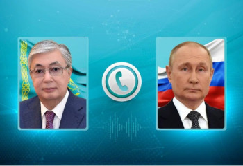 Касым-Жомарт Токаев провел телефонный разговор с Владимиром Путиным