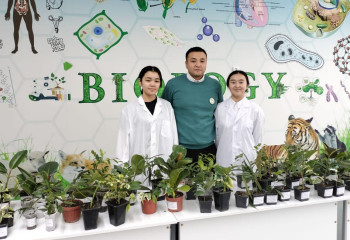 В области Абай школьники выращивают бананы и мандарины