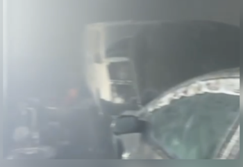 Қарағандылық өрт сөндірушілер гараждағы өртті сөндірді