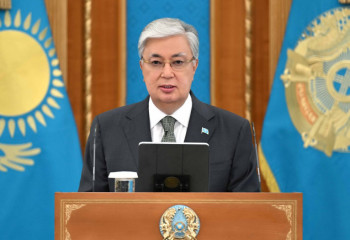 Токаев принял участие в церемонии награждения работников культуры и искусства