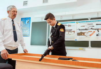 Для школьников создан сборник по обеспечению личной безопасности