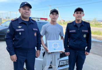 Мужчина спас ребенка, упавшего в дренажный канал в Жамбылской области