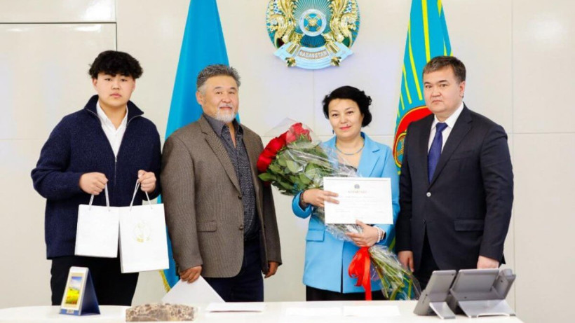  jenis_qasymbek/Instagram 