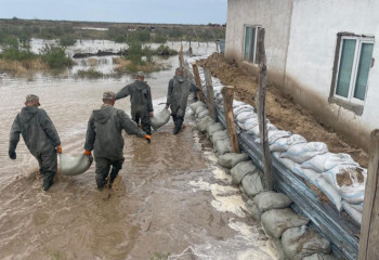 Жители Атырауской области могут вернуться домой после размыва дамбы