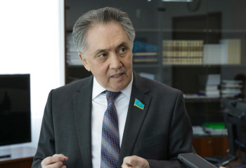 Сенатор Алтынбек Нұхұлы археолог Кемел Ақышевті еске алуды ұсынды