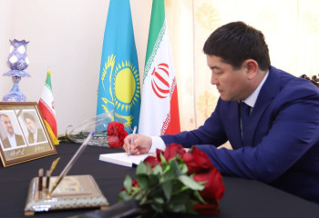 Маңғыстау әкімі парсы президенті Ибрахим Раисидің қазасына байланысты Иран Консулдығына барды