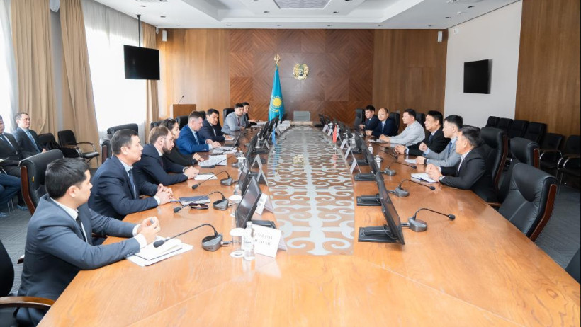  Абай облысының әкімдігі 