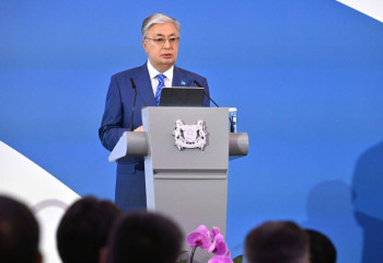 Глава государства выступил с лекцией «Казахстан и роль средних держав: продвигая безопасность, стабильность и устойчивое развитие» в Сингапуре