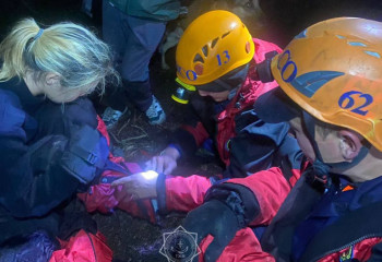 ТЖМ қызметкерлері украиналық жас жігіт пен әйелді құтқарды