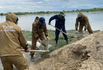 В ВКО продолжаются противопаводковые мероприятия